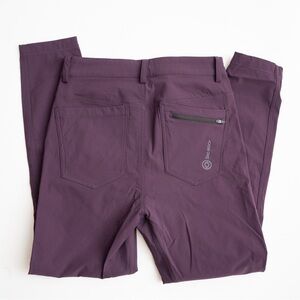 3rd Rock climbing pants in Plum